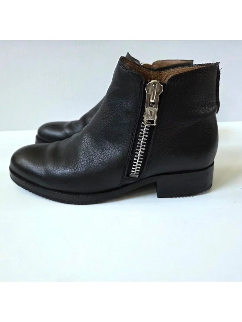 Frye Boots Womens 7.5 Black Leather Madison Moto Shootie Bootie Biker Preppy